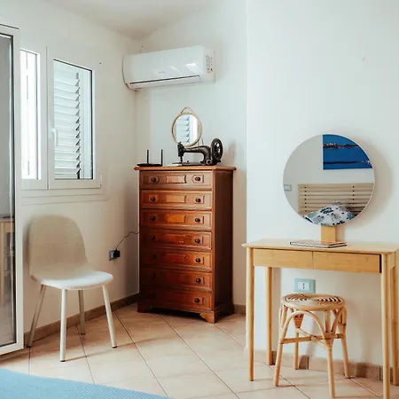 Punta Sardegna Διαμέρισμα *